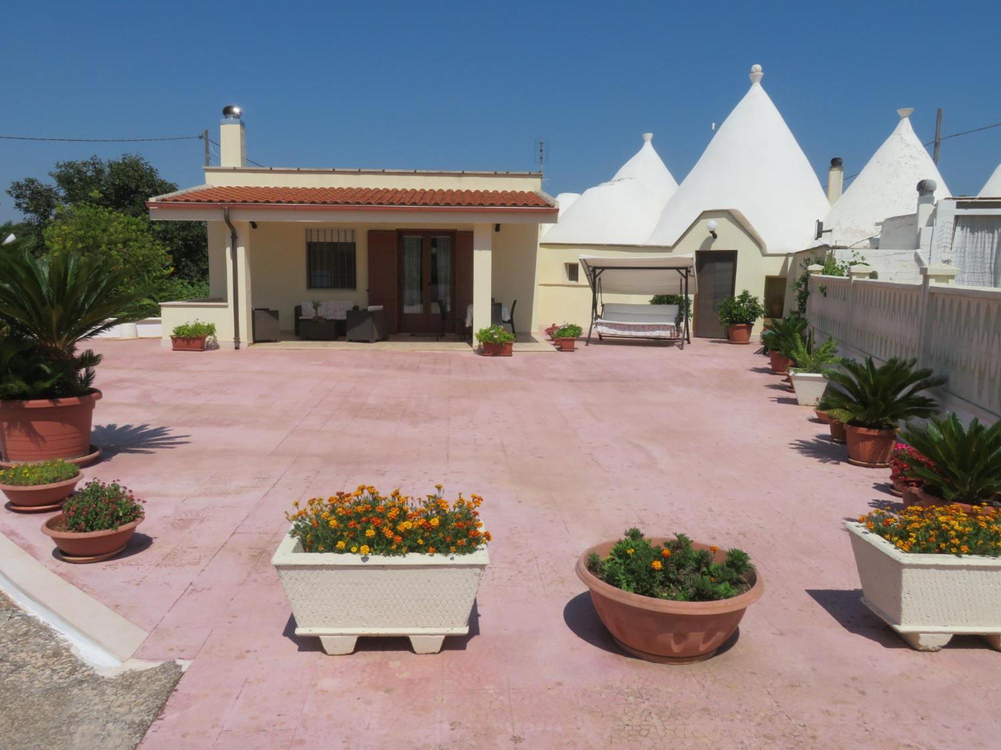 Trulli Di Nonna Marietta Villa มาร์ตินาฟรังกา ภายนอก รูปภาพ